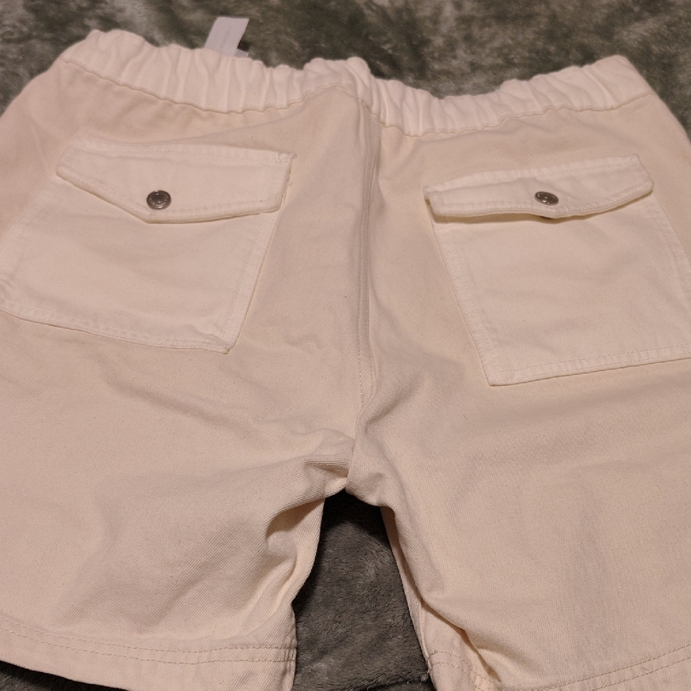 Zara Off-White Relaxed Shorts - Picture 3 of 3